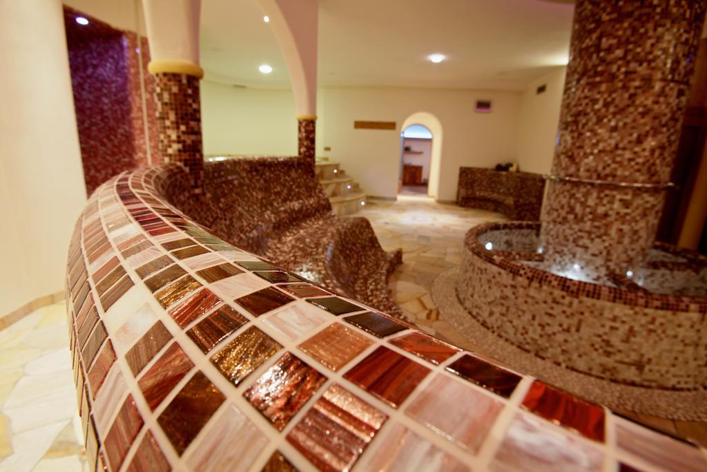 Hotel Meeting Ливиньо Экстерьер фото