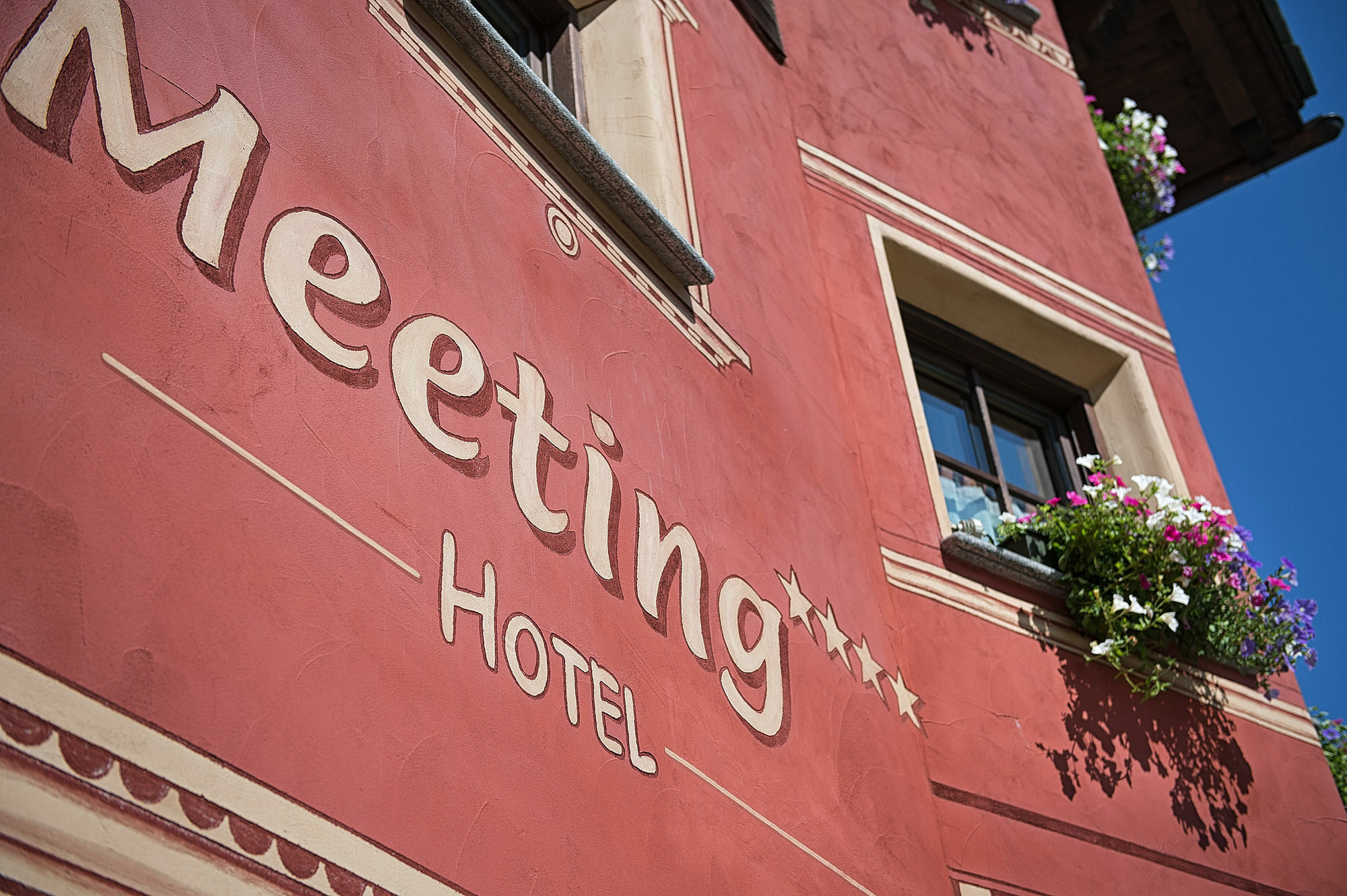 Hotel Meeting Ливиньо Экстерьер фото